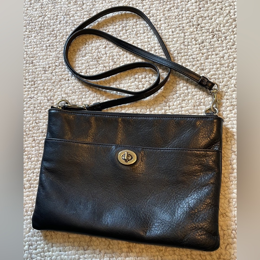 Coach Black Leather Crossbody Bag With Twist Turn &  Zipper Closure